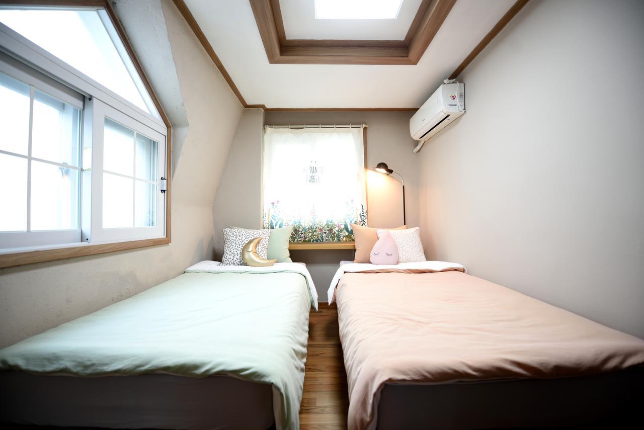 The One Hostel Hongdae In Seoul - Foreigner Only Buitenkant foto